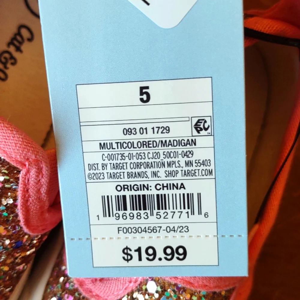 NWT Girls Infant Sneakers Size 5 - Cat and Jack